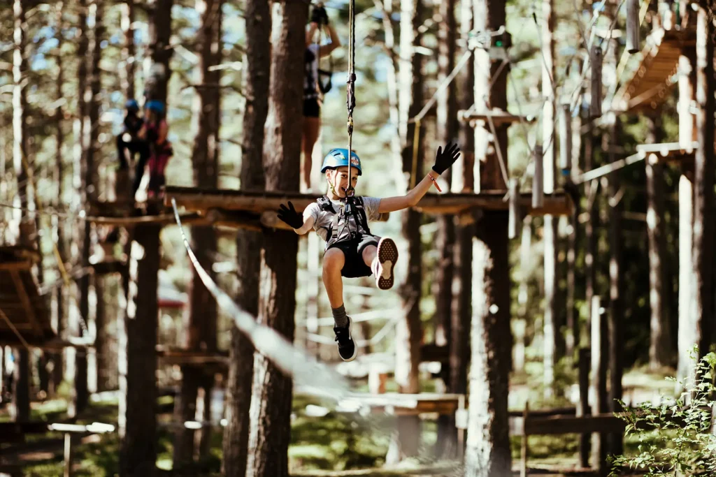 Seikkailupuisto Huikee seikkailija